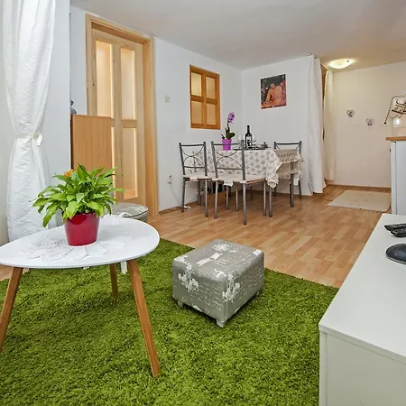 Apartment Premsai