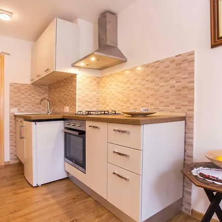 Premsai דירה רוביני