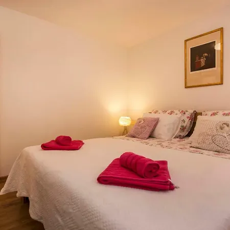 Premsai Apartment *